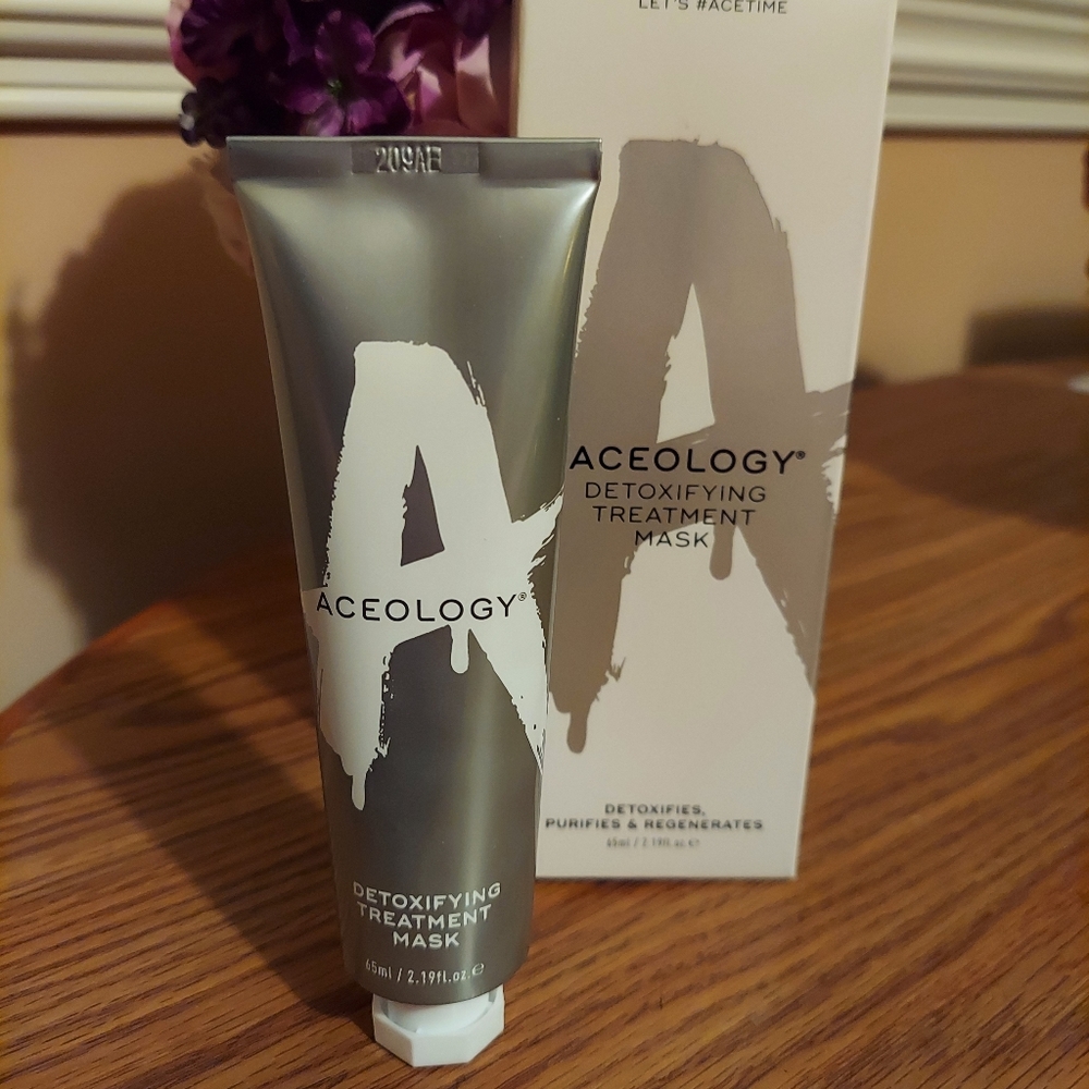 Aceology Detoxifying Treatment Mask